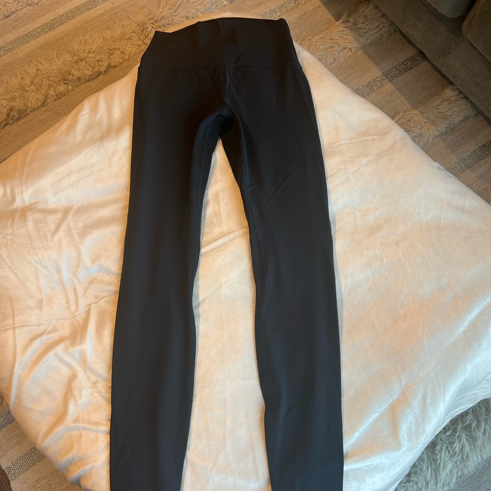 Great condition align leggings lululemon size 4